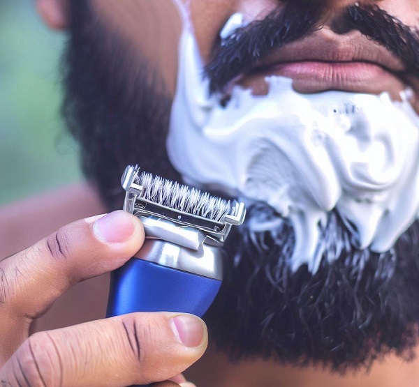 Should I Use Shaving Cream with Beard Trimmer