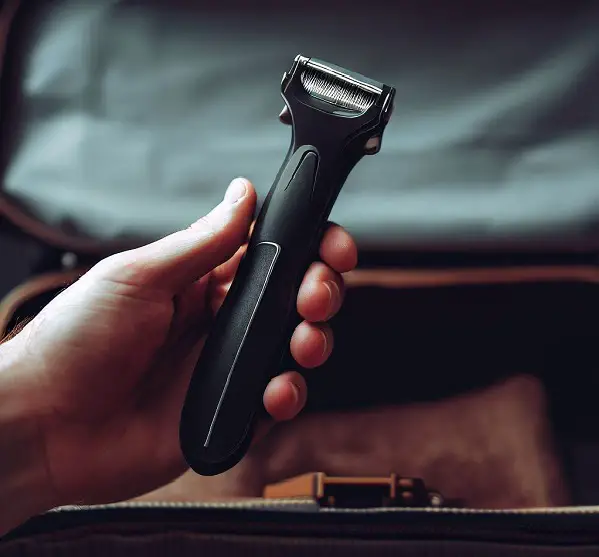 Can You Take a Beard Trimmer in Hand Luggage on Ryanair